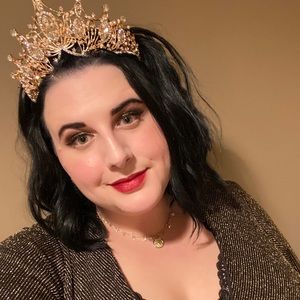 Meet your Posher, Brooke